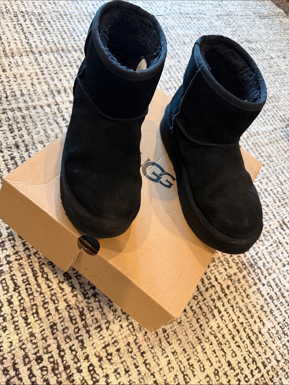 UGG Kids Classic Mini Platform